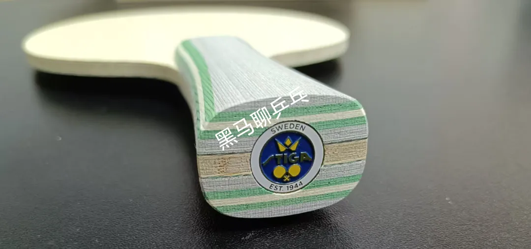 Benedikt Duda's Stiga Luma Hybrid Carbon blade with DNA Hybrid XH rubber