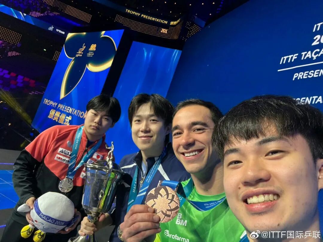 Wang Chuqin celebrating close game two win 18-16 at Macao World Cup final