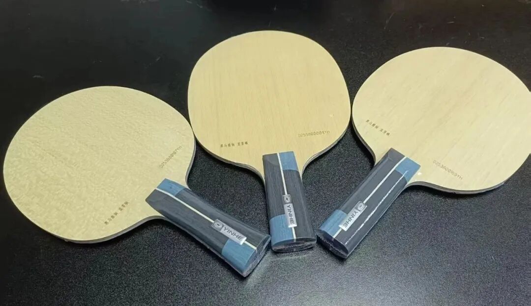 Yinhe Blue-Gold Workshop special edition outer ALC blade on display