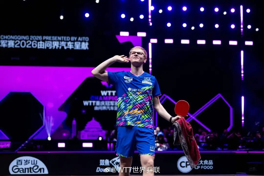 Felix LeBrun match action showing aggressive early attack in men's final rally