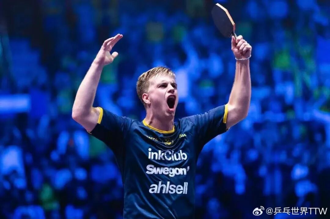 World rankings table listing the F6 top international men's singles rivals