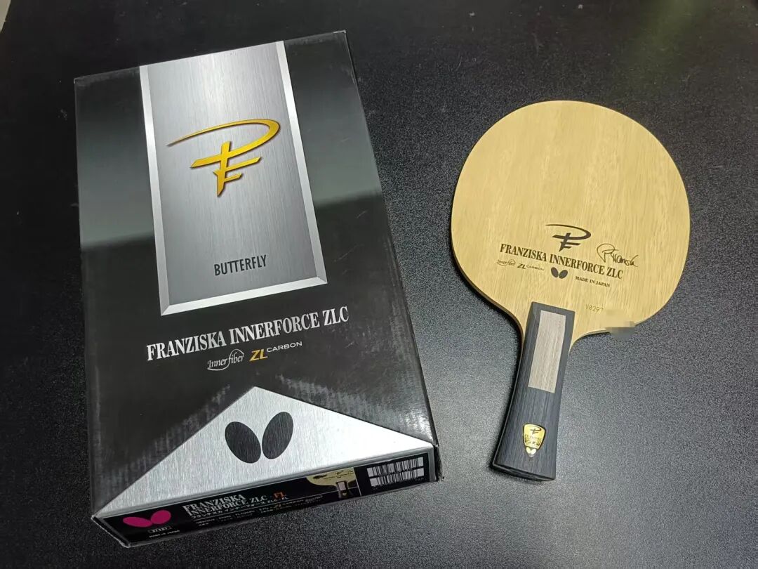 Patrick Franziska competing at Singapore Grand Smash with Franziska ZLC blade setup