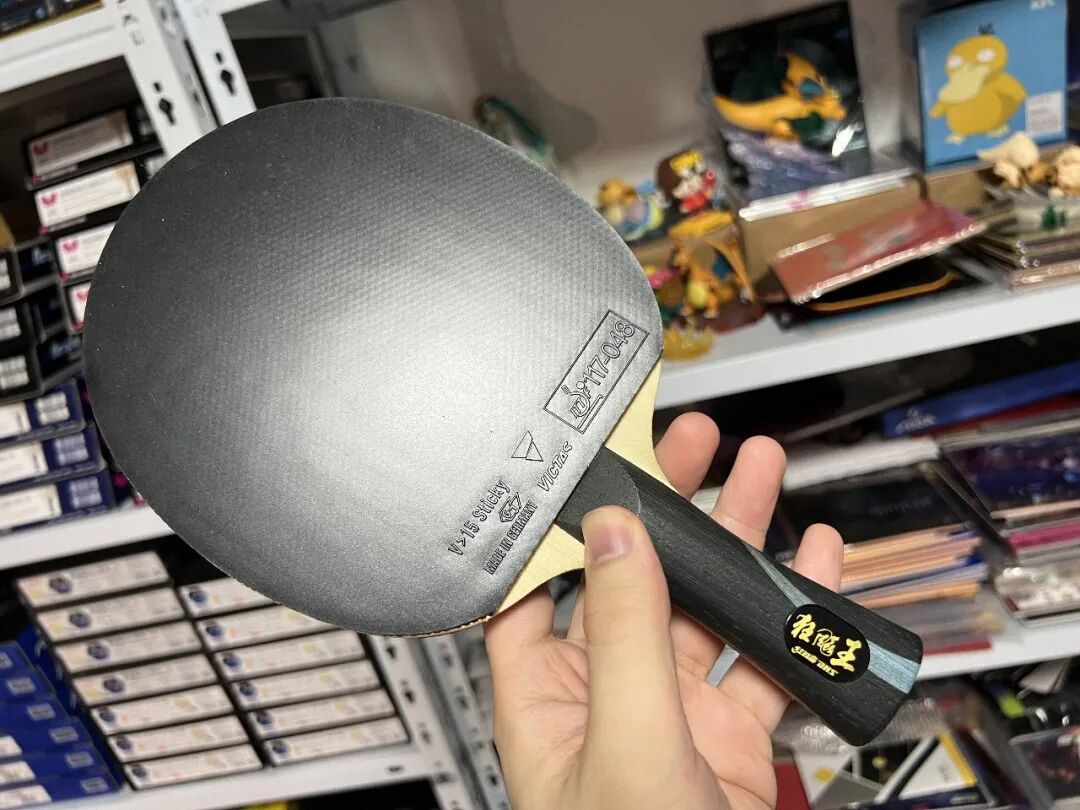 Victas V15 Sticky Max rubber tested on forehand giving an 8 out of 10 score