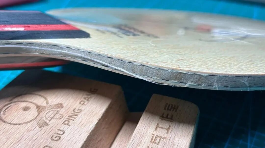 Fang Bo Special Edition blade close-up showing face ply and signature print detail