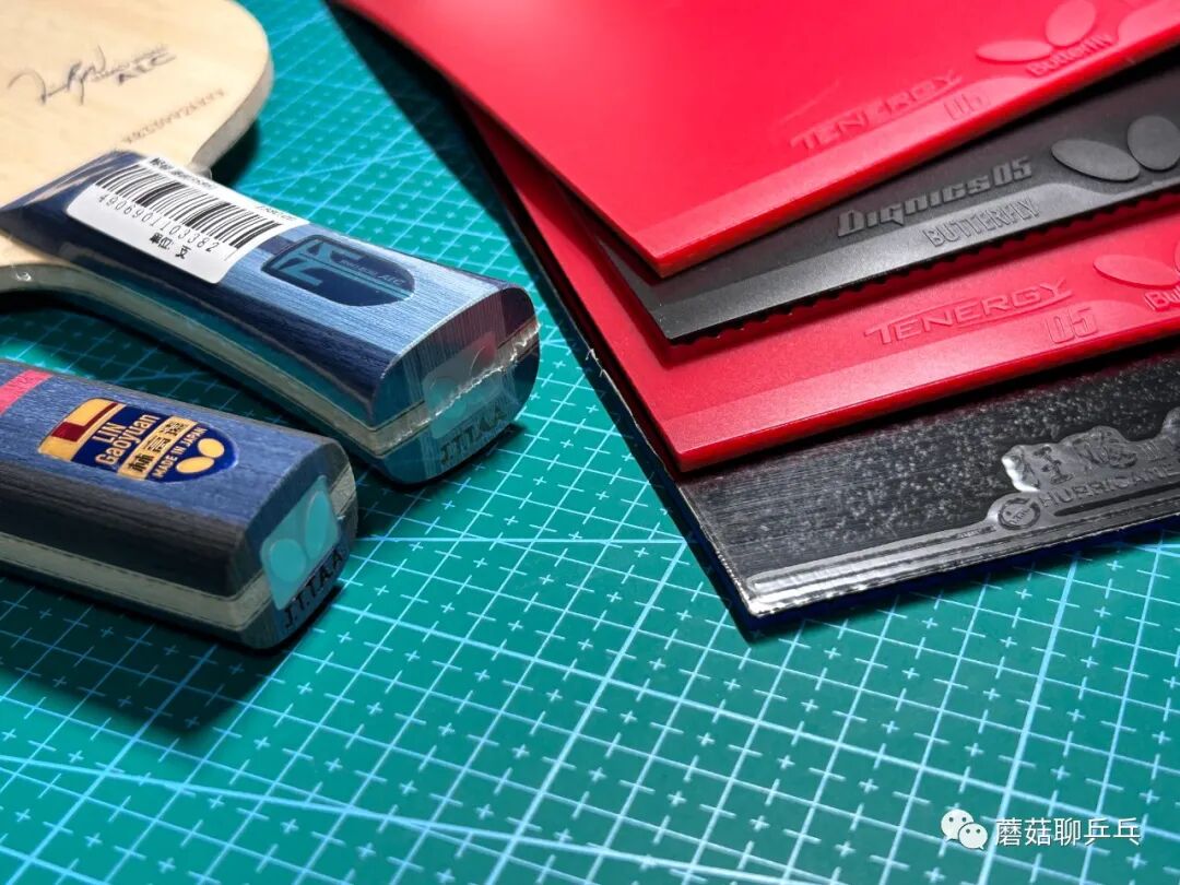 Multiple table tennis rubbers at different stages of wear illustrating lifespan variability