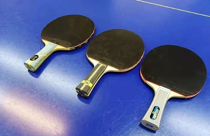 Inner carbon blade W968 compared to outer carbon Viscaria side by side