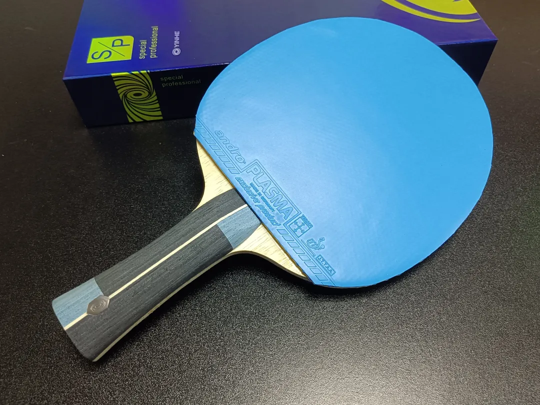 Inner carbon fiber blade cross-section showing how backhand rubber influences forehand feel